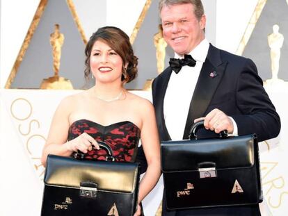 Martha Ruiz y Brian Cullinan en la gala de los Oscar de 2016.