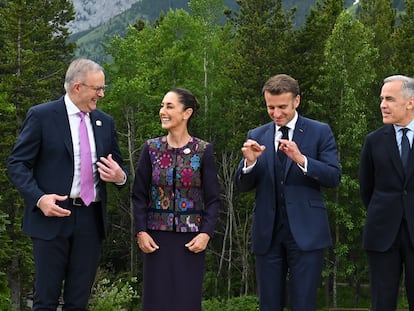 La presidenta Claudia Sheinbaum, con los líderes del G7 este martes.
