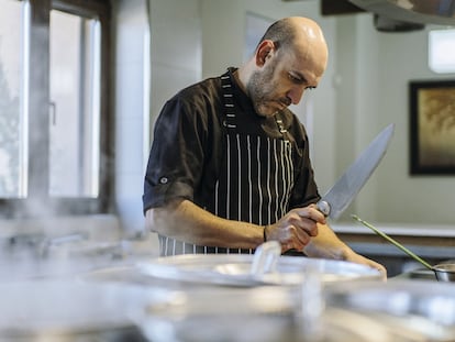 Luis Lera, el chef, volvió al pueblo tras 15 años por amor a las raíces.