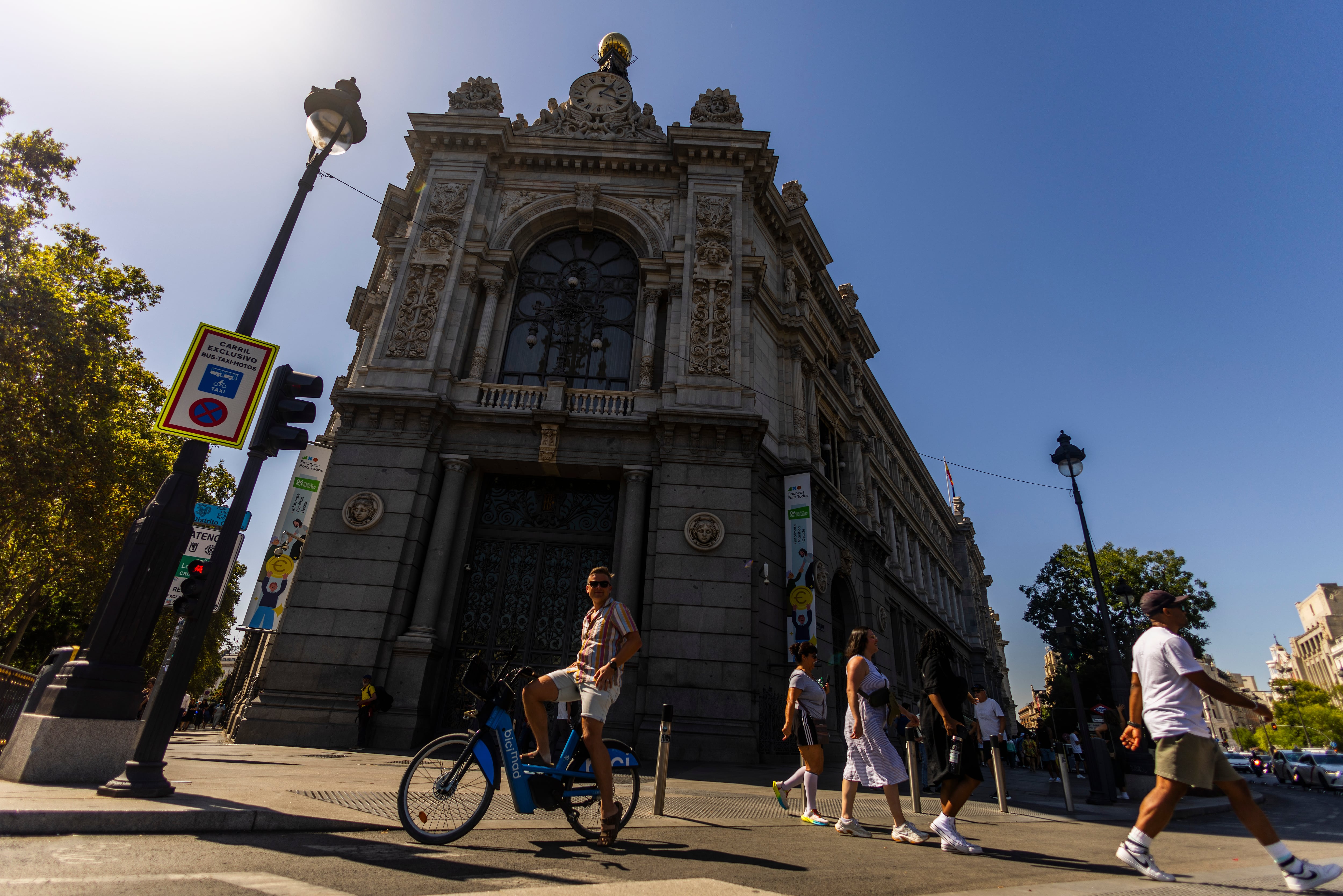 Fachada del Banco de España. 