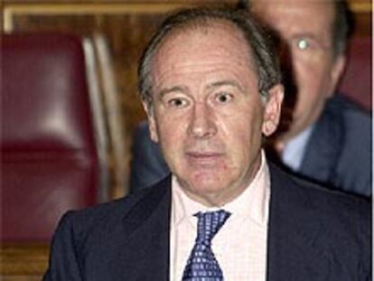 El vicepresidente segundo y ministro de Economía, Rodrigo Rato, durante su intervención hoy en la sesión de control al Gobierno.