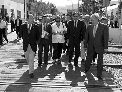 El alcalde de Almería, el delegado del Gobierno en Andalucía, la alcaldesa de Huércal, Manuel Niño y el delegado del Gobierno en Almería.