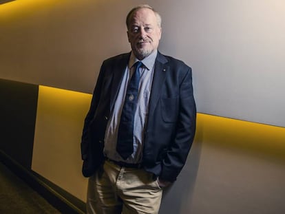 Ross Anderson, profesor de Ingeniería de la Seguridad en la Universidad de Cambridge, en el auditorio de la Fundacion Ramón Areces (Madrid).