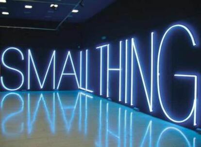 Obra <i>Small Thigs</i>, 2006, de Martin Creed, de la galería Hauser&wirth.