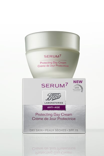 El Serum 7 de Boots incorpora un activo más a su fórmula para garantizar un tratamiento aún más antiedad: UVR Multidermal Protection. Es en sus cremas de de día, y se trata de una protección contra los rayos UVR, aquelos que son invisibles a la vista pero que son altamente dañinos para la piel; además, están ahí tanto en invierno como en verano. 