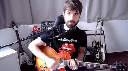 El guitarrista Willy de Moya, durante uno de sus directos en Twitch.