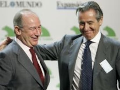 Los expresidentes de Caja Madrid, Miguel Blesa (dcha) y Rodrigo Rato.