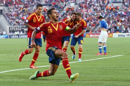 Thiago celebra su segundo gol a Italia