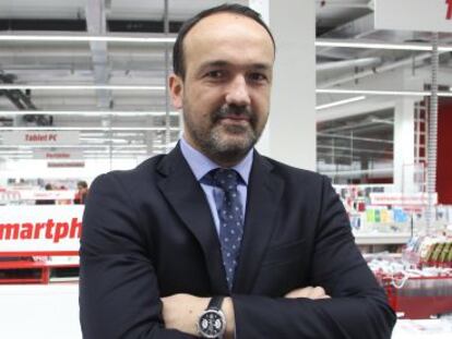 Alejandro Codina, responsable de Media Markt en la regi&oacute;n de Madrid, en la nueva tienda de Goya. 