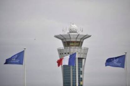 La torre de control del aeropuerto francés de Orly. EFE/Archivo