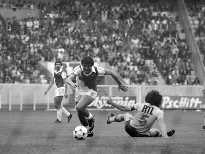 Delio Onnis, en una imagen de archivo durante la final de la Copa de Francia que enfrentó al Mónaco y al Orleans en el Parque de los Príncipes.