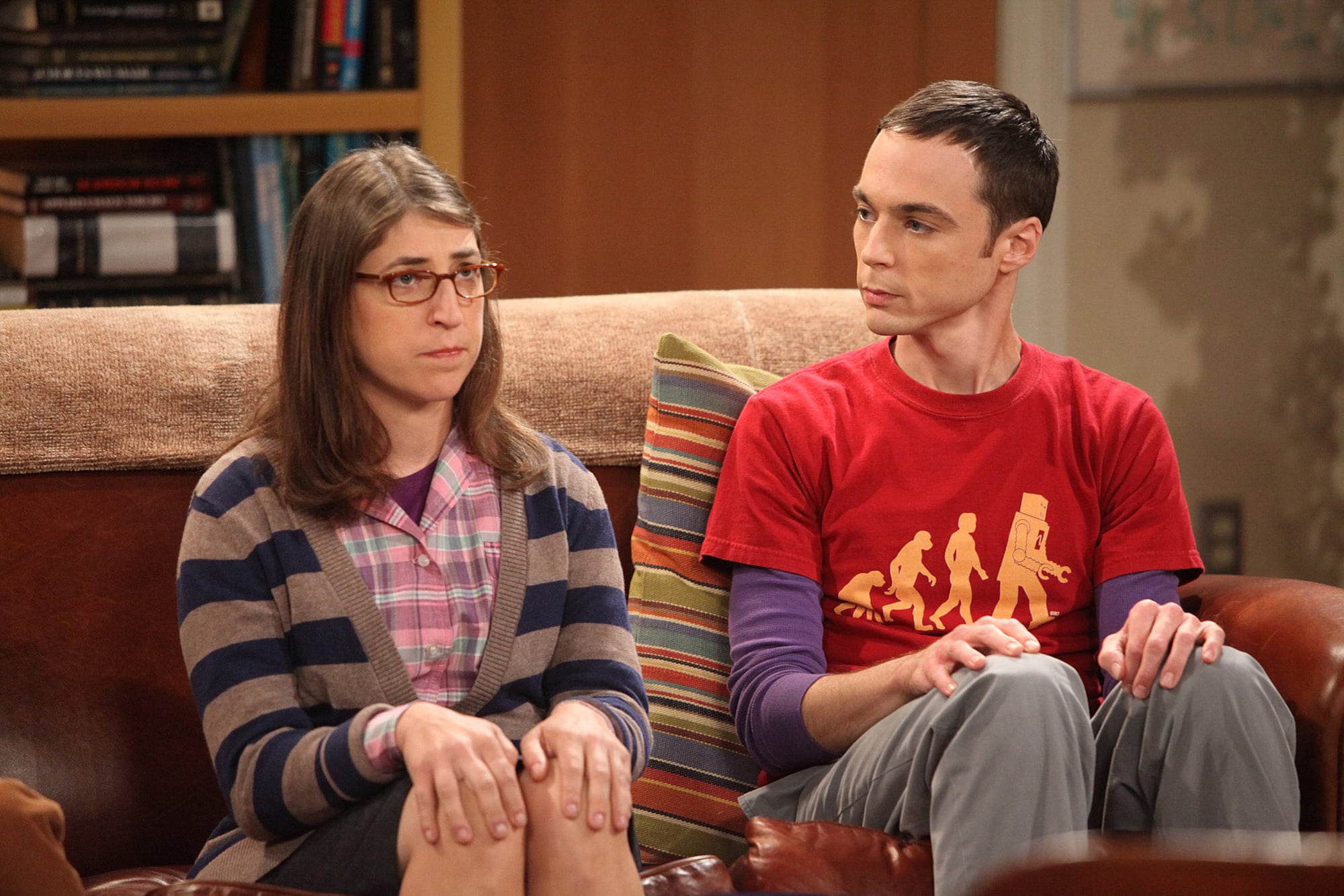 Mayim Bialik explica los motivos de su prolongada ausencia en pantalla: “No nos dejaron llevar las hermosas historias de ‘Blossom’ a los nostálgicos” 2 Mayim Bialik interpretando a Amy, su otro gran personaje después de Blossom, en una escena de 'The Big Bang Theory'.