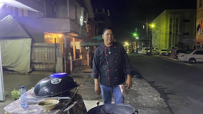 El cocinero venezolano del restaurante 'Spanish in GT', Daniel Contreras, en Georgetown (Guyana).