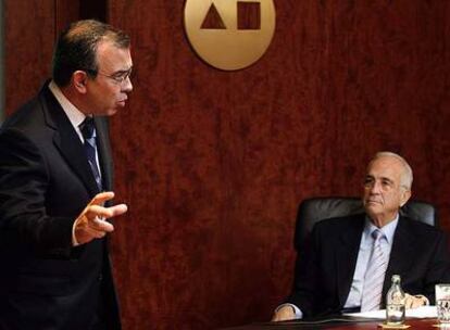 Roberto López y Vicente Sala, ayer, durante la rueda de prensa.