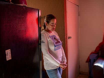 Sinthya Gutiérrez, una madre que busca a su hijo desaparecido en Guaymas, Sonora, en mayo.