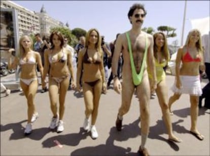 Sacha Baron Cohen, en el papel de Borat, con un 'mankini'.