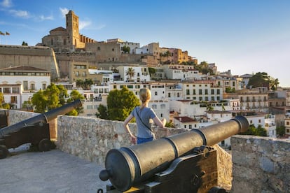 Vistas de Ibiza desde el baluarte de Santa Llúcia, en Dalt Vila.