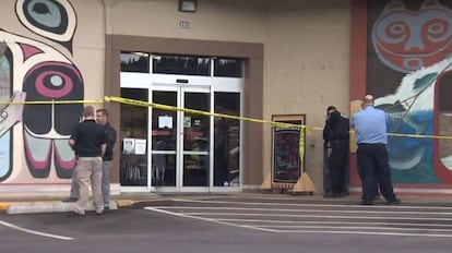 El exterior del supermercado que atacó Joshua Lee Webb.