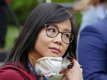 La reportera de la CBS Weijia Jiang, durante la rueda de prensa de Trump, este lunes en Washington.