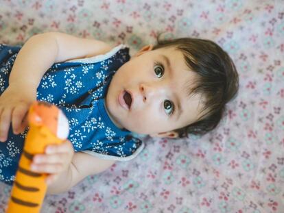 El estudio que rompe con todos los mitos sobre cómo tu bebé de 10 meses ve el mundo