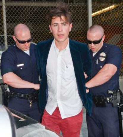 Vitalii Sediuk, tras ser detenido por la policía de Los Ángeles por su agresión a Brad Pitt.