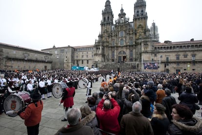 Vista general de la plaza del Obradoiro, durante el homenaje tributado a Fraga.
