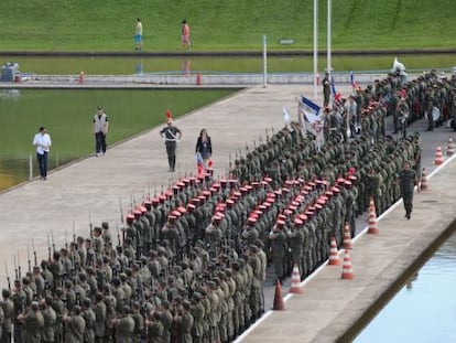 Cerimonial ensaia para a posse presidencial.