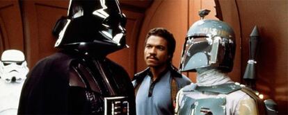 Bulloch como Boba Fett (derecha), frente a Darth Vader en un fotograma de 'El imperio contraataca'.