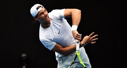 Nadal, durante un entrenamiento en Australia.