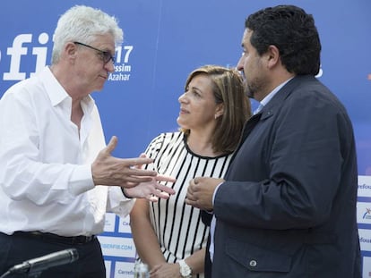 Melvin Benn (i), propietario y director del FIB, con el presidente de la Diputaci&oacute;n, Javier Moliner, y la alcaldesa de Benic&agrave;ssim,Susana Marqu&eacute;s, este viernes en Benic&agrave;ssim.