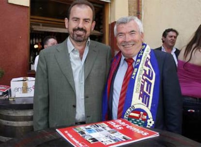 Ángel Torres (a la izquierda), presidente del Getafe, y Pedro Castro, el alcalde de la ciudad.