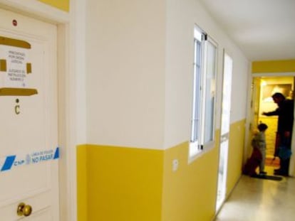 Residencia donde fallecieron tres miembros de una misma familia intoxicados por tapones de productos de fumigación.