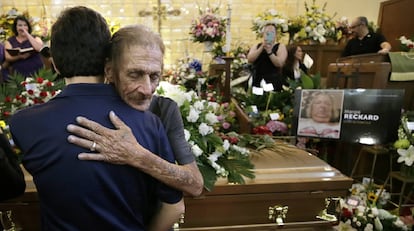 Antonio Basco, en un momento del funeral.