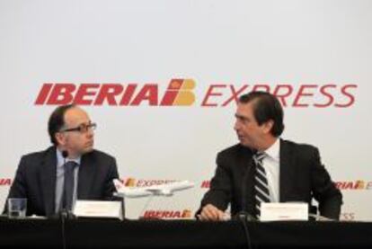 Luis Gallego, nuevo consejero delegado de Iberia, junto a Rafael Sánchez Lozano, hasta ahora primer ejecutivo.