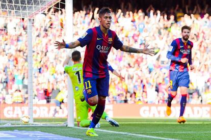 Neymar celebra su gol a la Real