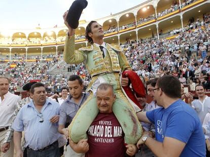 David Mora sale por la puerta grande de Las Ventas.