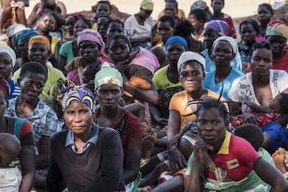 Para evitar que se repitan casos como el del tren de SACYR en Mozambique, Alianza por la Solidaridad exige al Gobierno de España que ponga en marcha medidas que garanticen que las empresas españolas respeten los Derechos Humanos en sus actividades en el exterior, tal y como recoge el Plan de Acción Nacional de Empresas y Derechos Humanos. Alianza por la Solidaridad ha lanzado una campaña de recogida de firmas en: https://www.alianzaporlasolidaridad.org  
