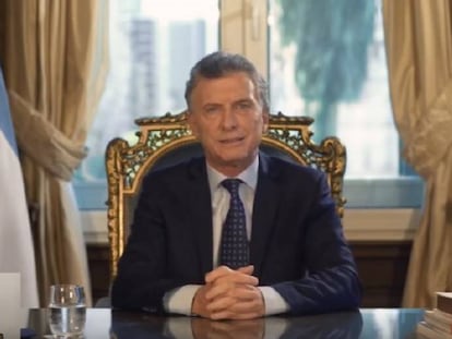 Mauricio Macri faz um resumo de sua gestão em uma mensagem gravada para ser transmitida em rede nacional.
