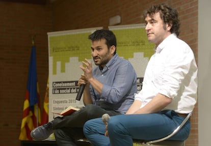 El consejero de Educación, Vicent Marzà, y el director general de Política Lingüística, Rubén Trenzano.