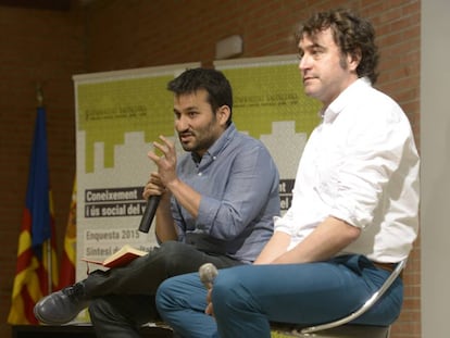 El consejero de Educación, Vicent Marzà, y el director general de Política Lingüística, Rubén Trenzano.