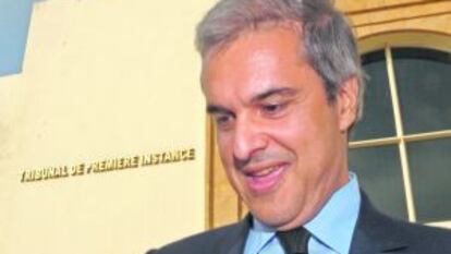 Moulay Hicham, a la salida del tribunal de Ain Sebaa (Casablanca), el 17 de septiembre.