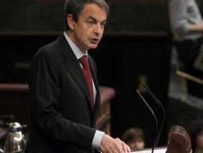 El presidente del Gobierno, José Luis Rodríguez Zapatero, esta mañana, durante su comparecencia en el Congreso de los Diputados.
