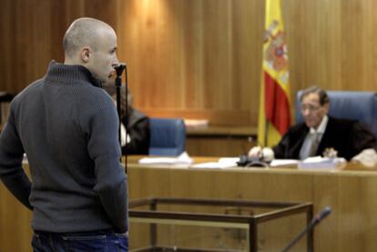 El presunto etarra Gurutz Agirresarobe, durante el juicio en la Audiencia Nacional.