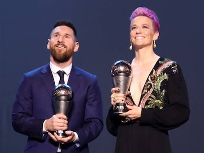 Messi y Rapinoe, con el premio The Best.