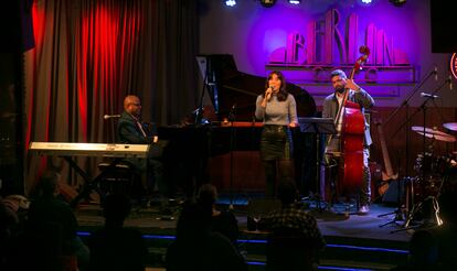 Concierto del pianista Caramelo de Cuba y su banda, en el Café Berlín el viernes 27 de noviembre.
