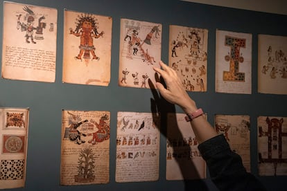 Detalle de un pergamino expuesto en el Museo de América en Madrid.