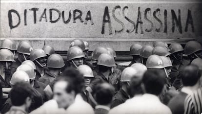 Demonstration against the dictatorship in Rio de Janeiro in 1968.