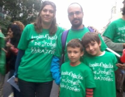 La familia García López asiste, una vez más, a la marcha verde.
