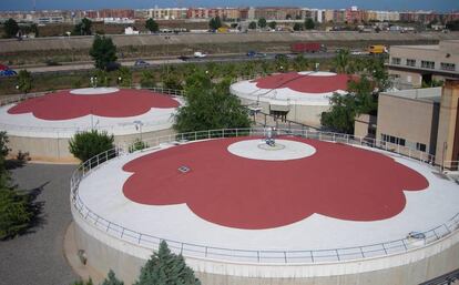 Digestores de la depuradora 
 de Quart-Benàger, en Valencia, gestionada por Global Omnium.