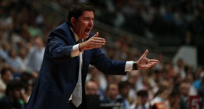 Xavi Pascual reclama una acción.